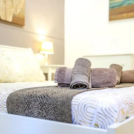 Modern 4 Bed Off The Seafront-hosted By Sweetstay Appartamento *