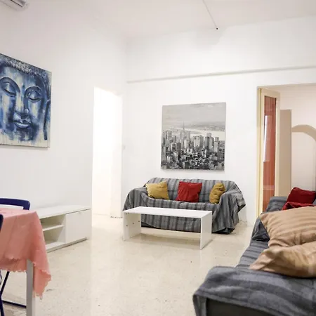 Modern 4 Bed Off The Seafront-hosted By Sweetstay