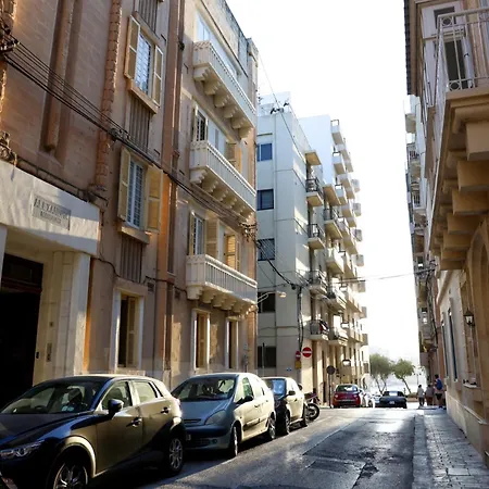 Modern 4 Bed Off The Seafront-hosted By Sweetstay * Sliema