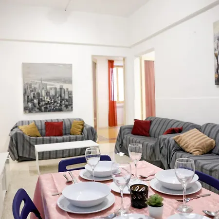 Modern 4 Bed Off The Seafront-hosted By Sweetstay 아파트 슬리에마